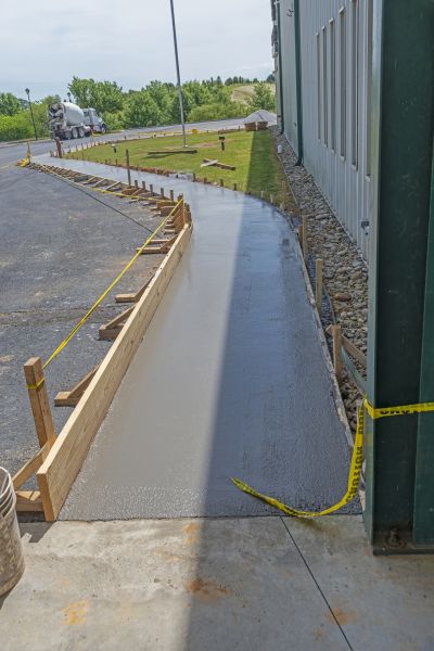 Concrete Sidewalk Paving in Rockville